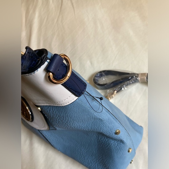 NWOT Blue and White Handbag with Removable Shoulder Strap - Picture 7 of 13